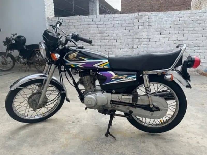 Honda CG 125 jenuine bike 0