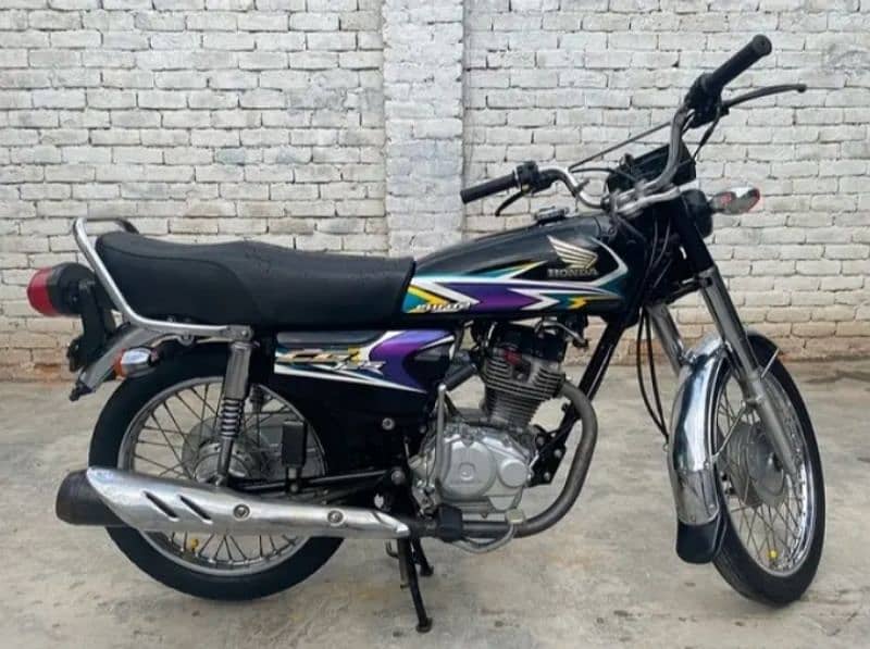 Honda CG 125 jenuine bike 1