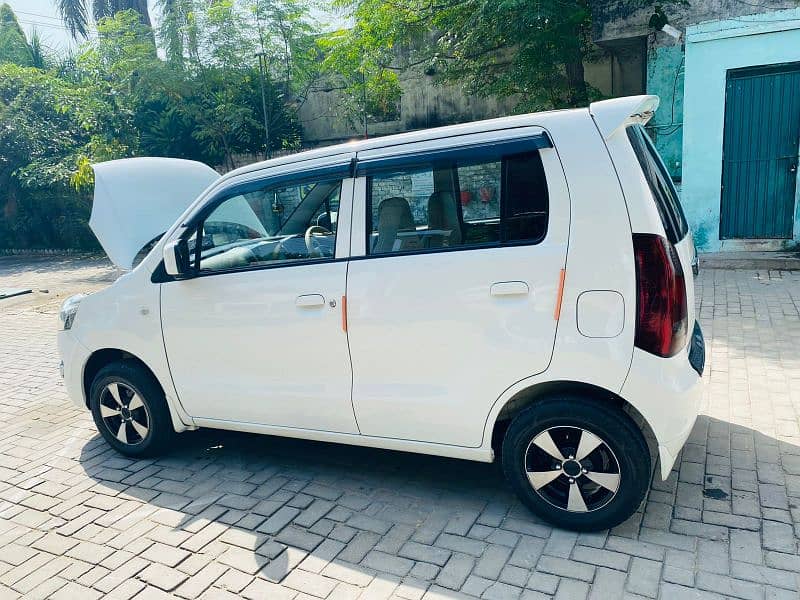 Suzuki Wagon R 2018 10