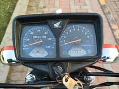 Honda CG 125 2021 model urgent for sale.