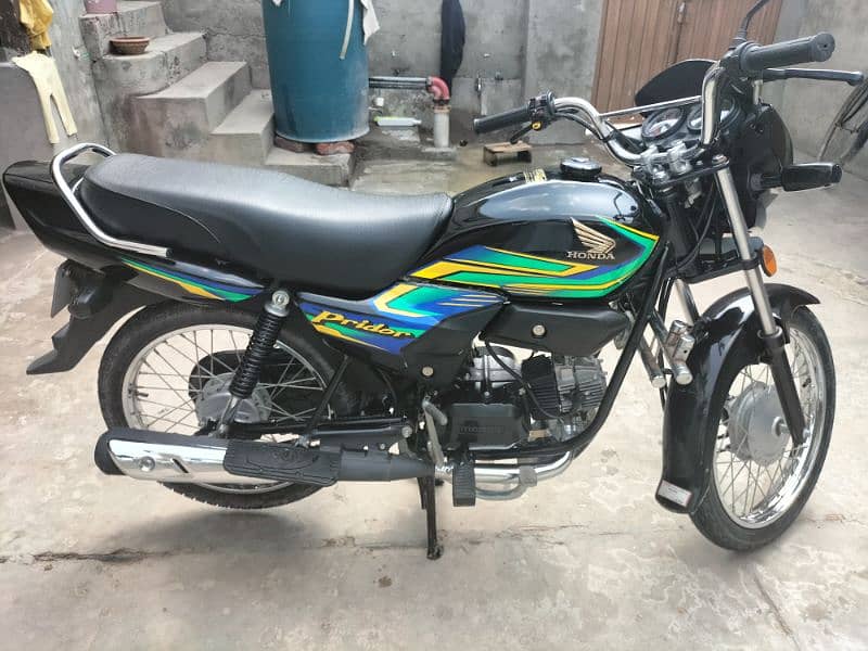 Honda Pridor For sale lush condition Bike 9