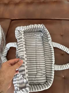 Baby Carry Nest Grey 10/10 Zubaida's