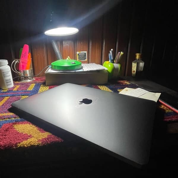 MacBook Pro 13-inch (2017) – Excellent Condition 4