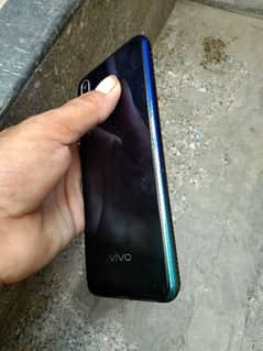 vivo y15