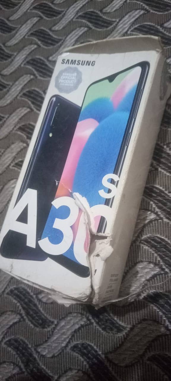 Samsung a30s 4  64 1