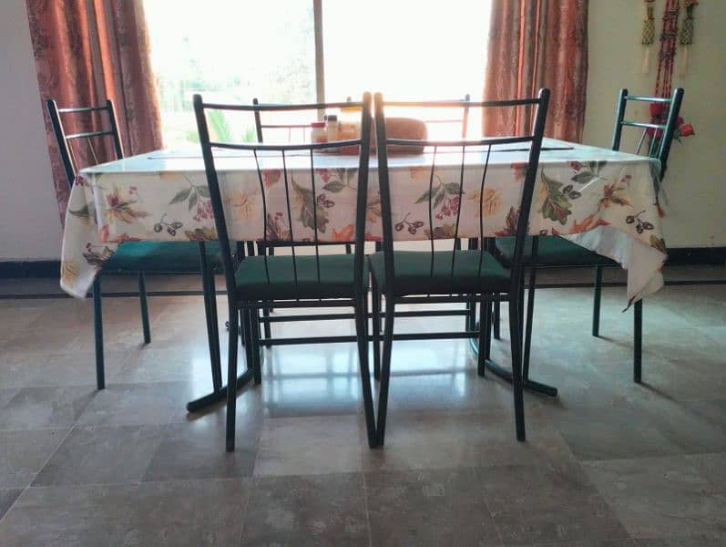 Dinning table rot iron 3