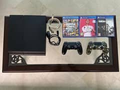 PS4 500 GB ( With GTA , FIFA and Rainbow )