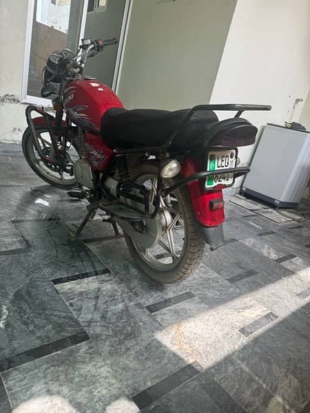 SUZUKI GS 150 SE 5