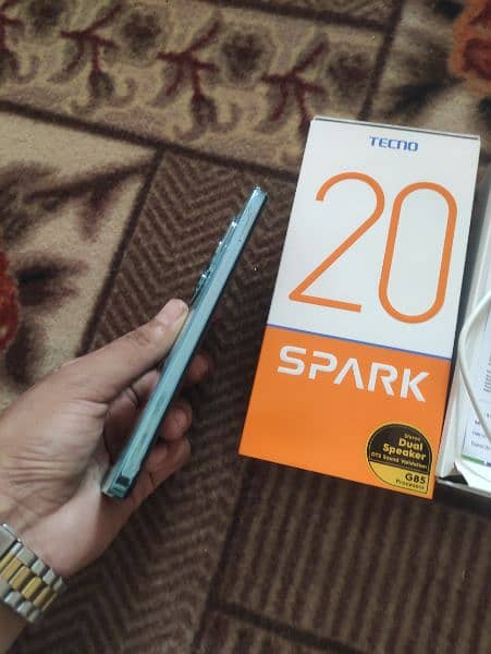 tecno spark 20 8