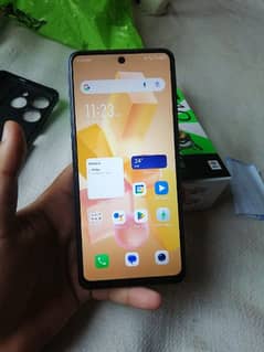 Infinix HOT 40