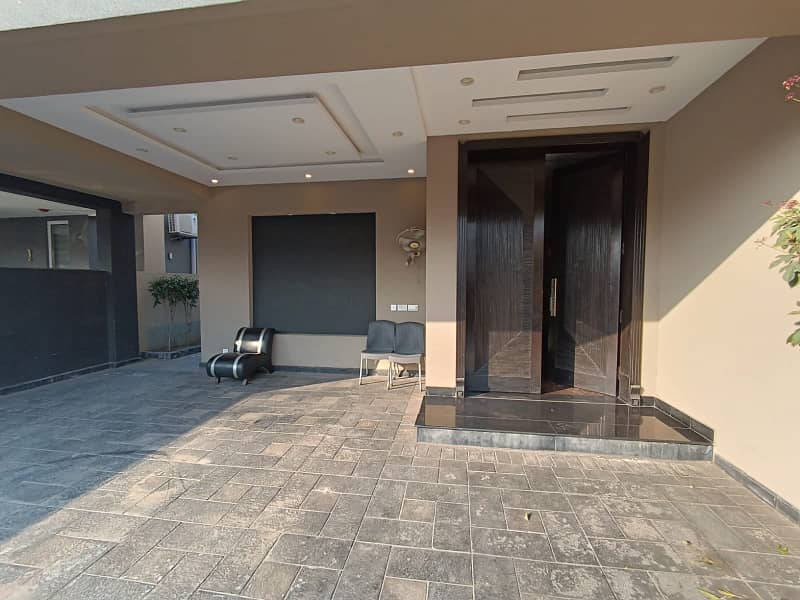 Knaal 5bed house fully furnished available for rent in dha phase 4 6