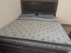 wooden bed best condition