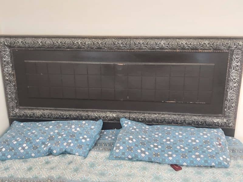 wooden bed best condition 2