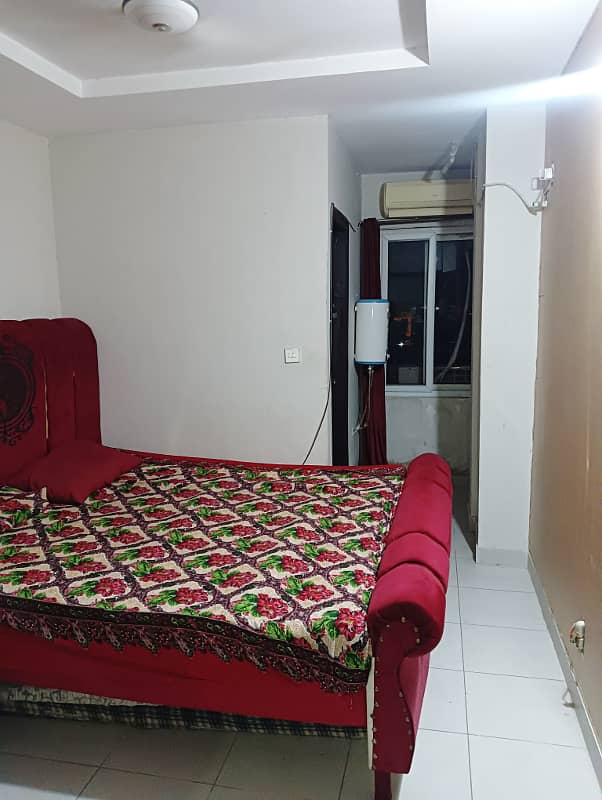 Monthly 1bed full furnish apartments for rent available 4