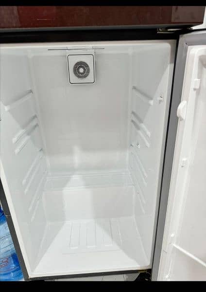 gree fridge 4