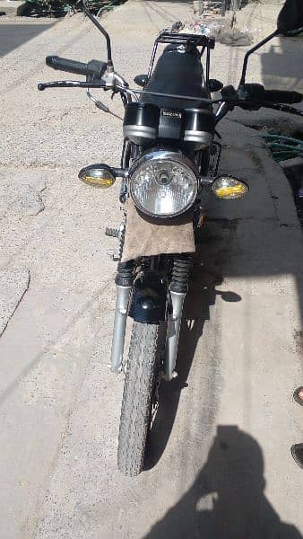 Suzuki GS 150 6