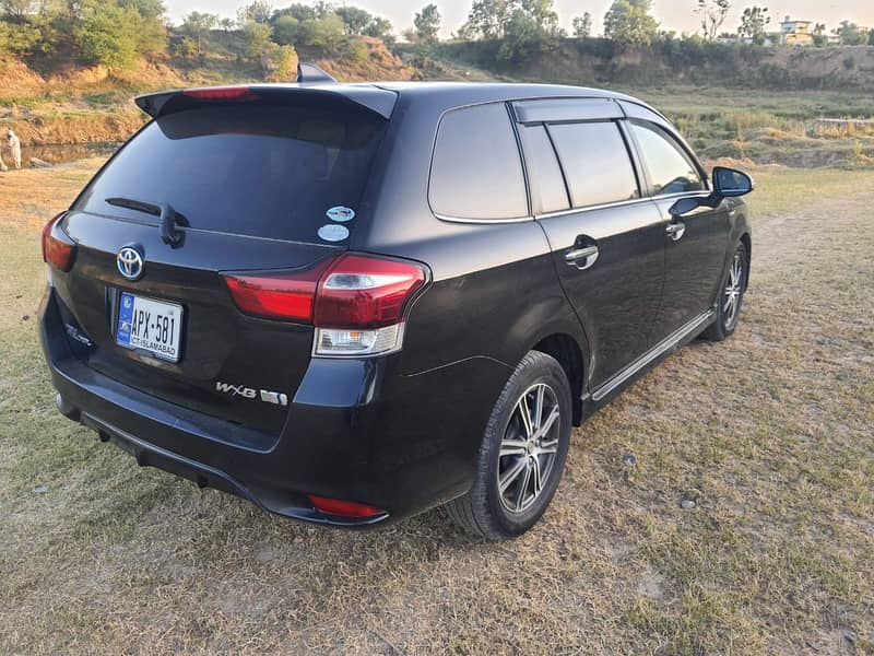 Toyota Corolla Altis Automatic 1.6 2015 3