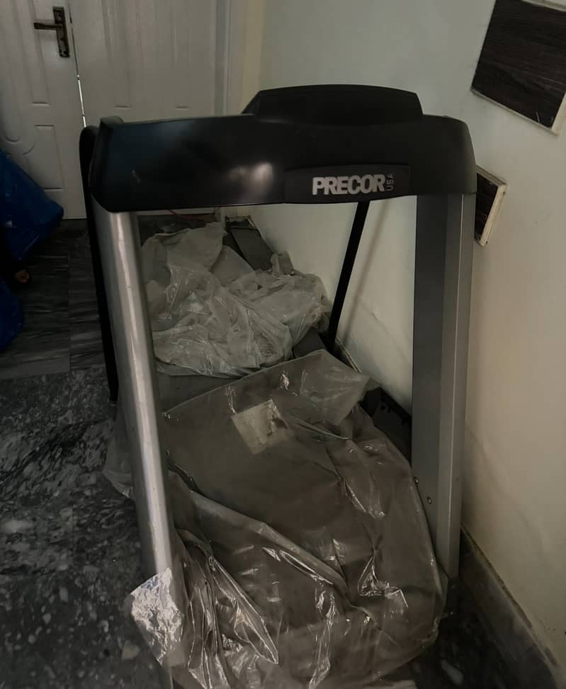 Treadmill Precor c956 USA 1