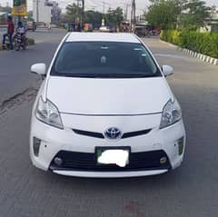 Toyota Prius 12/15 Genion Car Urgent sell