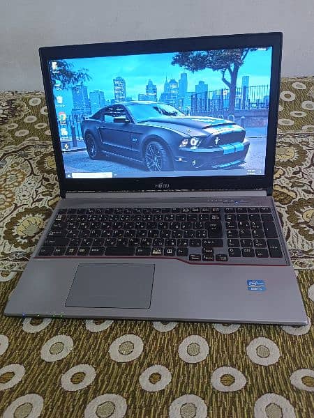 Laptop 8