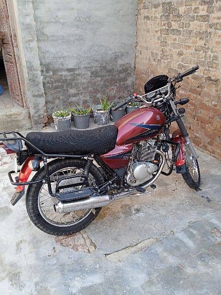 Suzuki Gs150 1