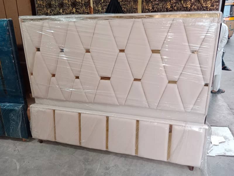 bed / double bed / king size bed / bed for sale / wooden bed 7