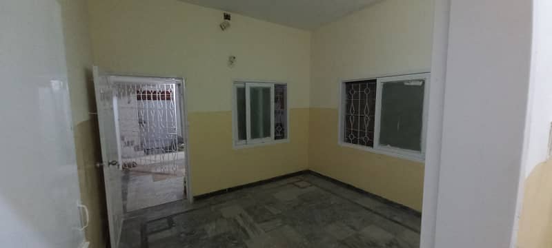 200sq. yds. , Portion 2 Bed Ground floor in F. B. Area, Block-12 4