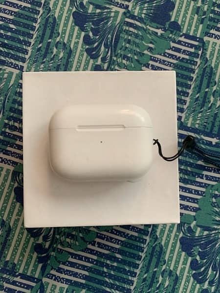 Apple AirPods Pro 2 4