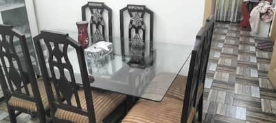 dinning table with 6 chairs