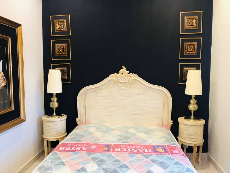 ONE BED LUXURY FURNISHED APPARTMENT AVAILABLE FOR RENT IN BAHRIA TOWN PHASE 7 RAWALPINDI 2