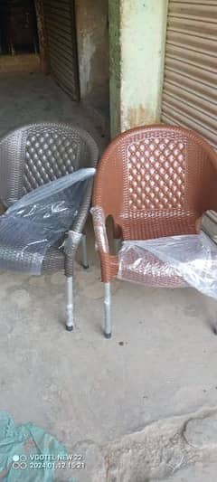 plastic chairs and table