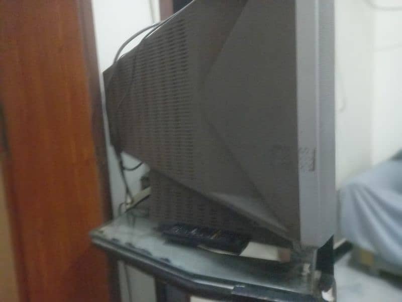 Sony Tv (WEGA) with trolly 1