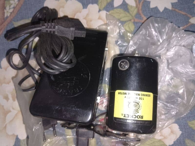 sewing machine motor new condition 10\10 untouch, unused 1