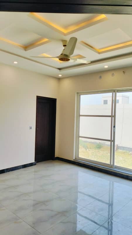 Gorgeous 480 Square Feet Flat For rent Available In Bahria Town - Block AA 2