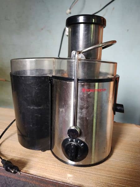 Westpoint Deluxe WF-5161 Juicer for Sale 1