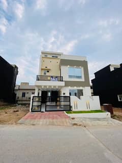 5 Marla Brand New Designer Double Unit House Available For Sale