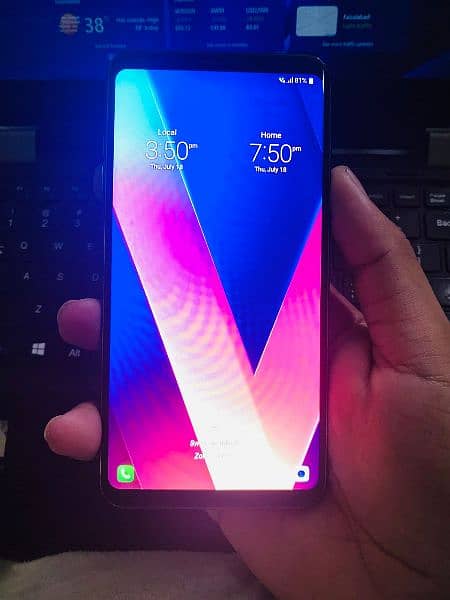 lg v 30 gaming phone 1