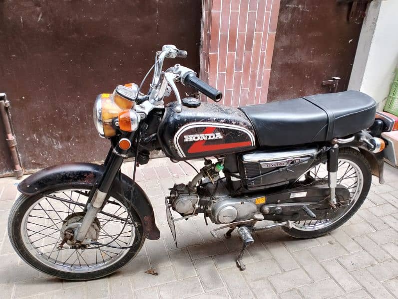 Honda CD 70 4