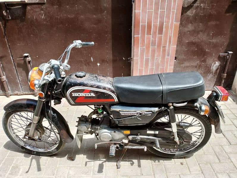 Honda CD 70 13