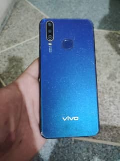 vivo y15