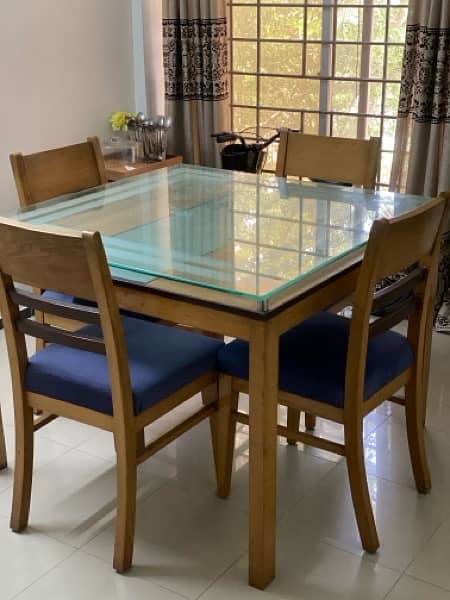 Dining table and chairs 6