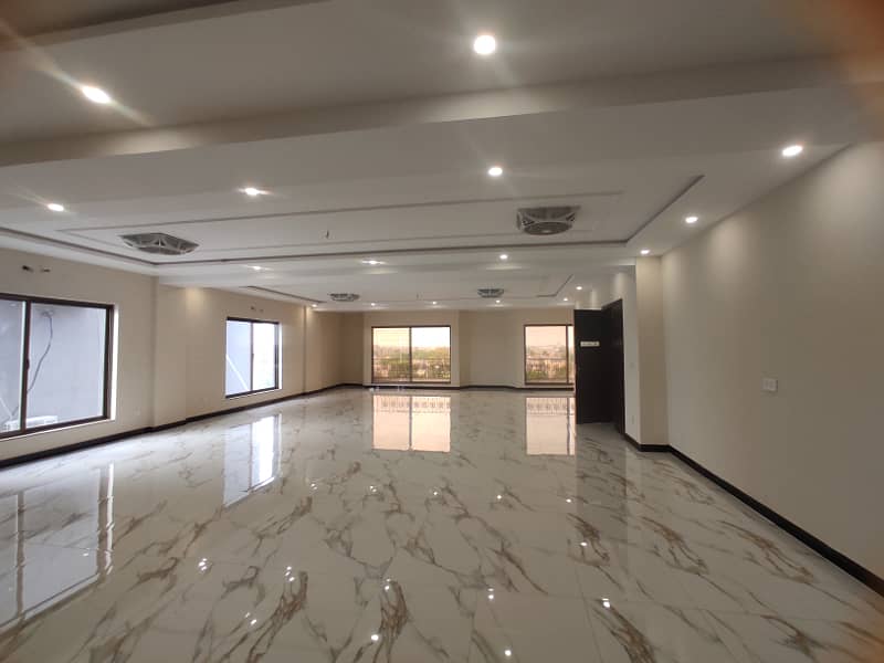 7 Marla Commercial Hall Available for rent Rent 6