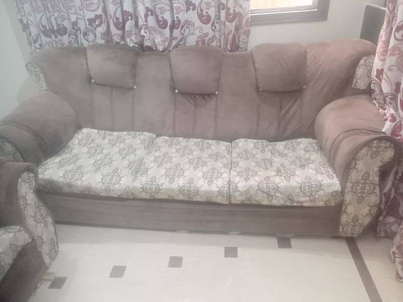 7 Seater Sofa Available for Sale 0