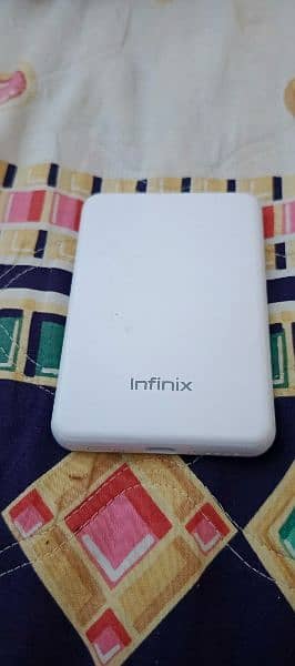 infinix wireless magsafe power bank 3