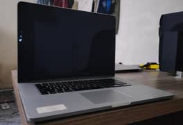 MacBook Pro 2013 ~ 15 Inch ~ 8/256