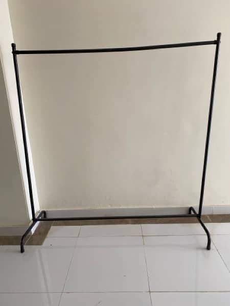 black  hanging  rack 6