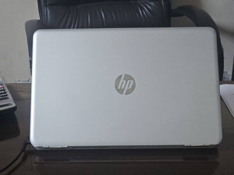 laptop AMD A10-9600P  with graphic card (2GB) 1