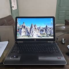 laptop HP Pavillion with graphic card (2GB