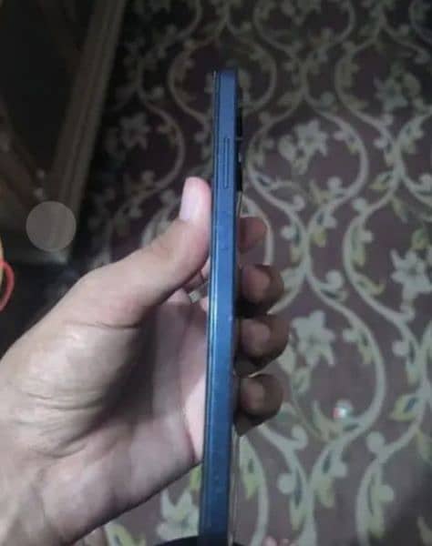 Infinix Hot 30 play 10/10 with box and charger 4/64 0