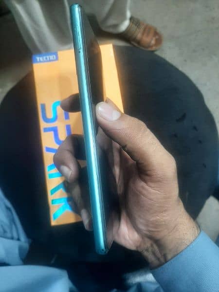 tecno spark 8 pro 4gb 64gb full box 3